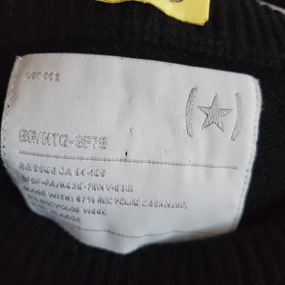 Banana Republic Pullover sweater - Picture 13 of 13